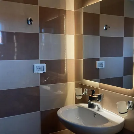 Castle 3* Gjirokastra