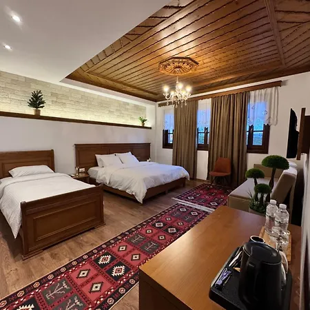 Castle 3* Gjirokastër