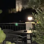 Castle Отель