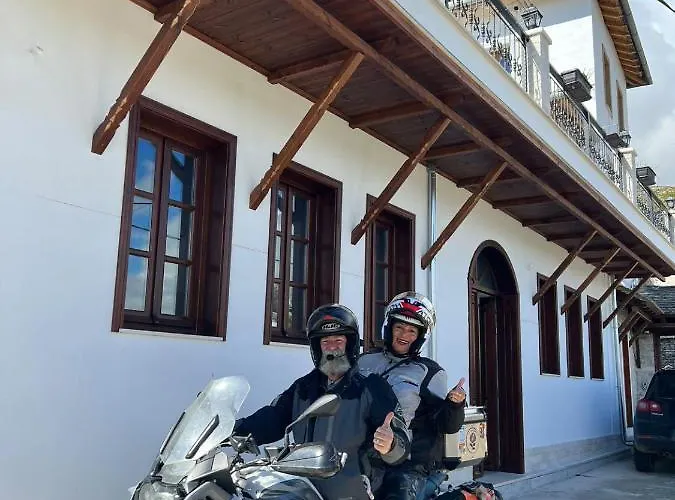 Castle 3* Gjirokastër