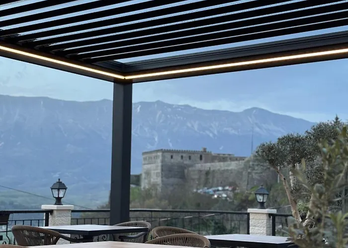 Castle 3* Gjirokastër