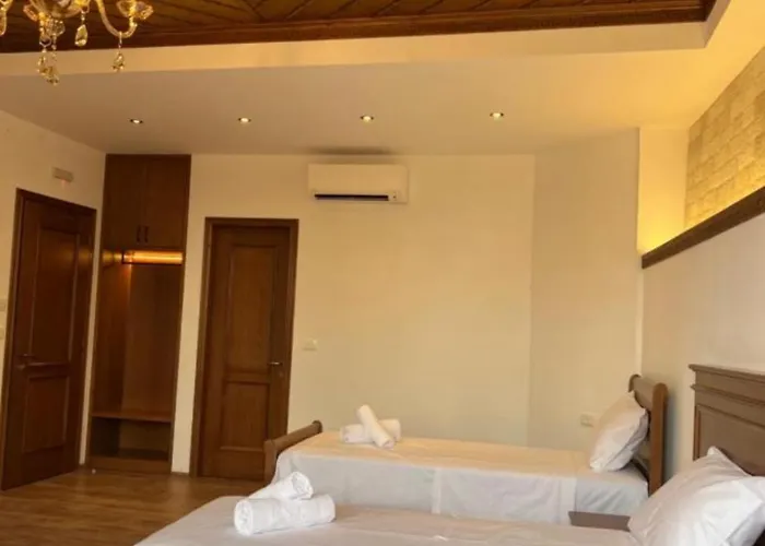 Castle Otel