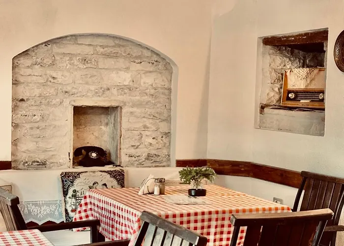 Otel Castle Gjirokastër