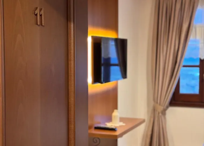 Castle 3* Gjirokastër