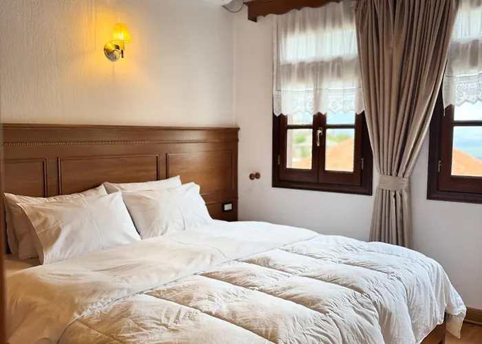 فندق Castle Gjirokastër