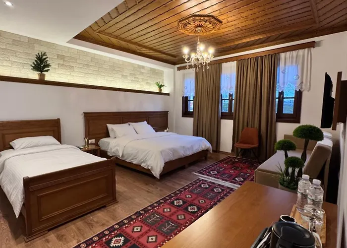 Castle 3* Gjirokastër
